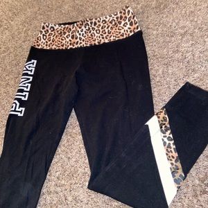 Victoria’s Secret Pink cheetah print leggings